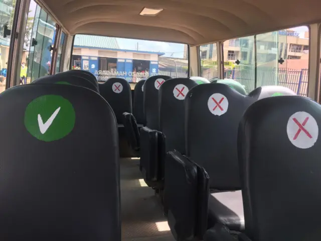 Mabasi kubeba idadi nusu ya idadi ya awali