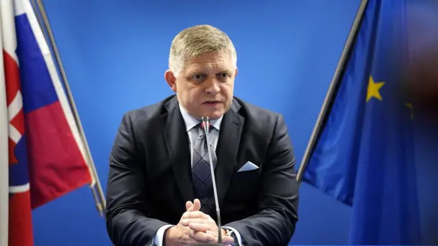 菲佐上台後反對援助烏克蘭