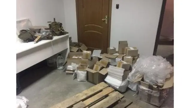 комплектуючі до зброї та літаків