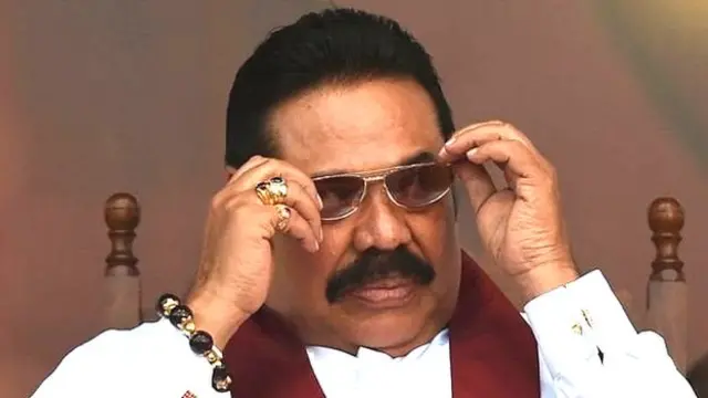 அப்போதைய ஜனாதிபதி மஹிந்த ராஜபக்ச