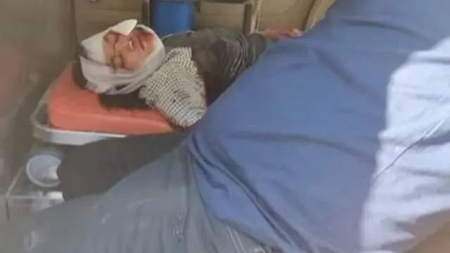 ပန်းပင်ကြီးလမ်းသပိတ်ဖြိုခွင်းခံရပြီး ပြင်းထန်ဒဏ်ရာရခဲ့တဲ့ အမျိုးသမီးသတင်းထောက် မမှူးရတနာခက်ခက်ထွန်း