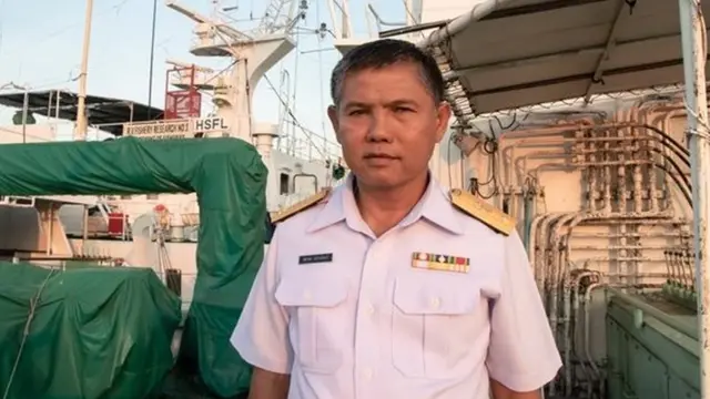 สถาพร สว่างพักตร์