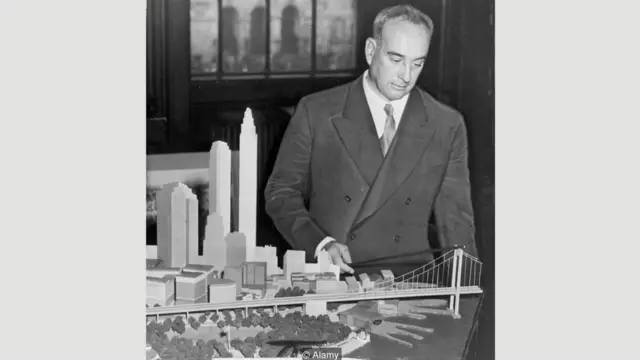 रॉबर्ट मोसेस