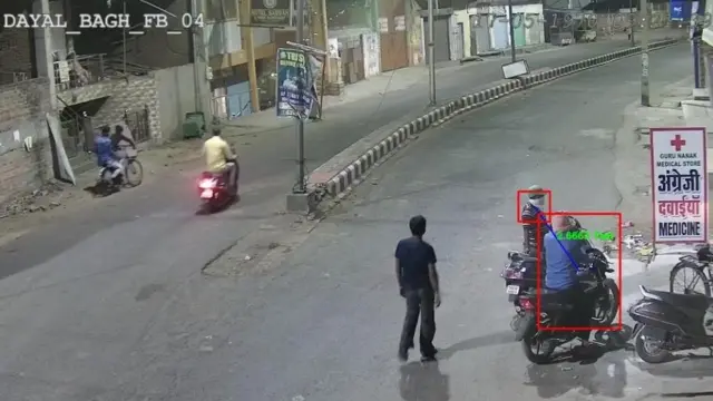 आगरा के स्मार्ट सिटी सेंटर को ज़िला प्रशासन ने कोविड19 के वॉर रुम में तबदील किया