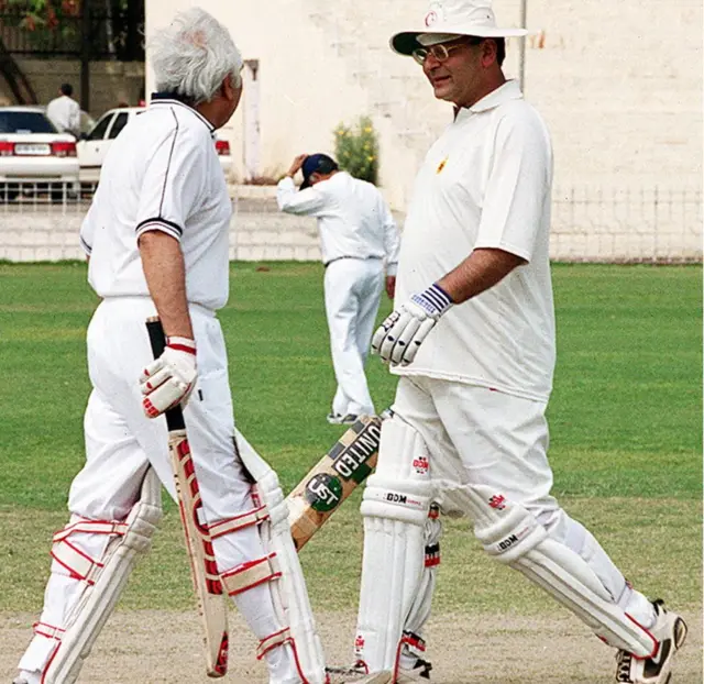 જેટલી કપિલ સિબ્બલ