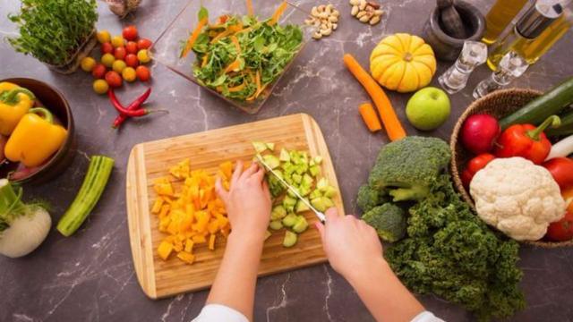 Uma formatodos os jogos de amanhã palpitesmanter nutrientes é picar alimentos logo antestodos os jogos de amanhã palpitescozinhar