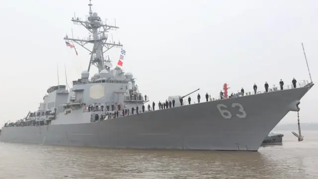 USS Stethem vào bên trong phạm vi 12 hải lý quanh đảo Tri Tôn để gửi thông điệp tới TQ