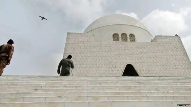 ઝીણાનો મકબરો