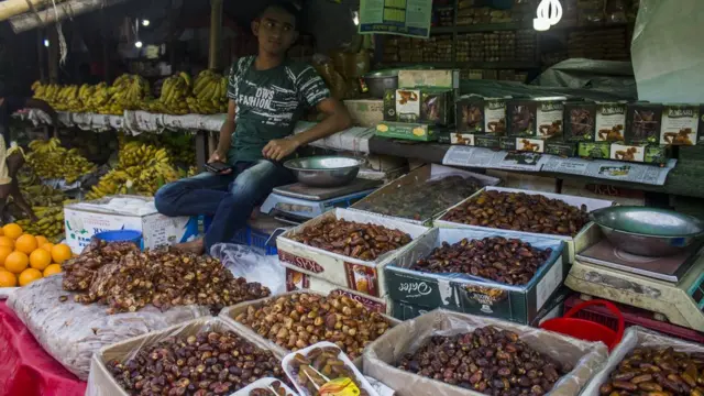 নিম্নমানের পণ্য বাজার থেকে তুলে না নিলে অভিযান চালাবে কর্তৃপক্ষ