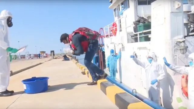 කොළඹ වරායෙන් ශ්රී ලංකාවට පා තැබූ අනුර බණ්ඩාර හේරත්