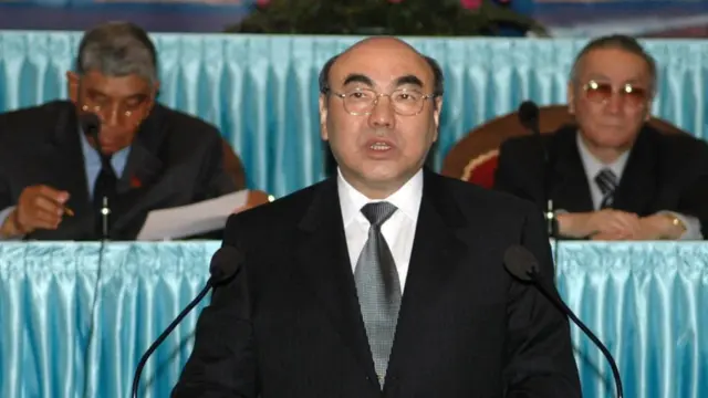 Аскар Акаев