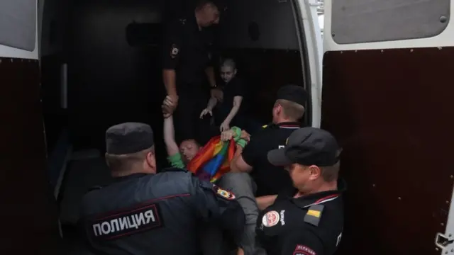 လိင်တူချစ်သူ