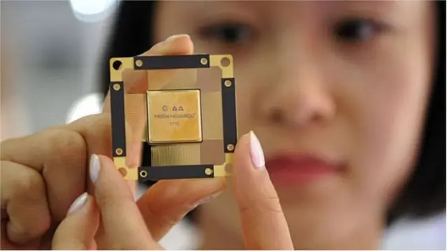 ফাইভ জি সুবিধা পেতে নতুন কম্পিউটার চিপ দরকার হবে, অর্থাৎ প্রচলিত ফোনটি হয়তো পাল্টাতে হবে