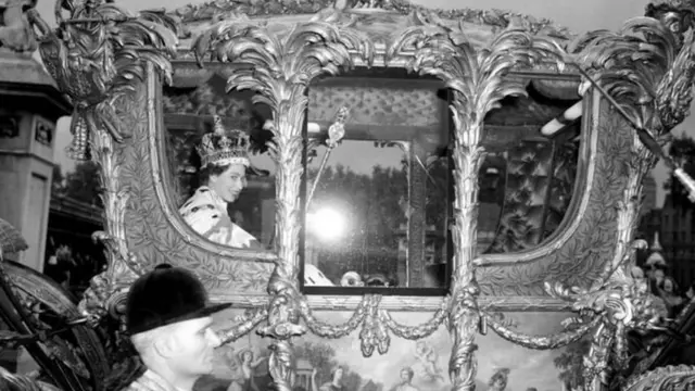 ملکه الیزابت دوم