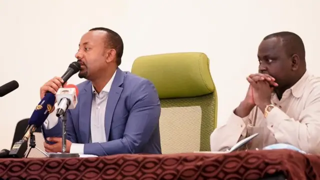 ጠቅላይ ሚኒስትር ዐብይ ታህሳስ 13/2013 በመተከል በመገኘት ከነዋሪዎች ጋር በአካባቢው ሰላምና ፀጥታ ጉዳይ ተነጋግረው ነበር።