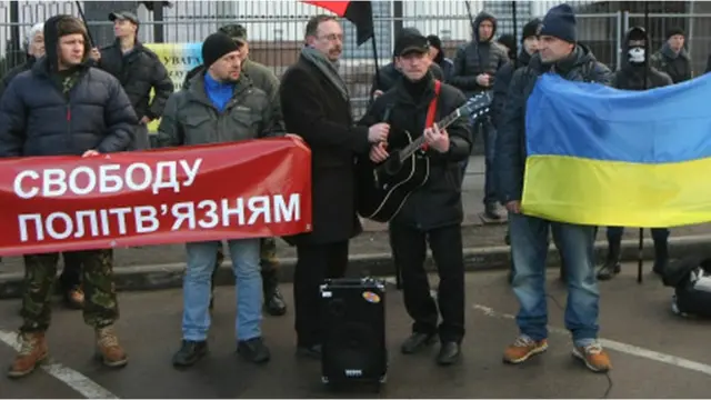 Пікет під посольством Росії у Києві