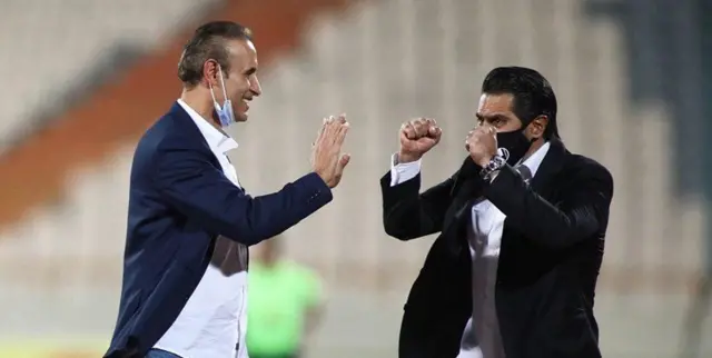 پیروانی و گل محمدی