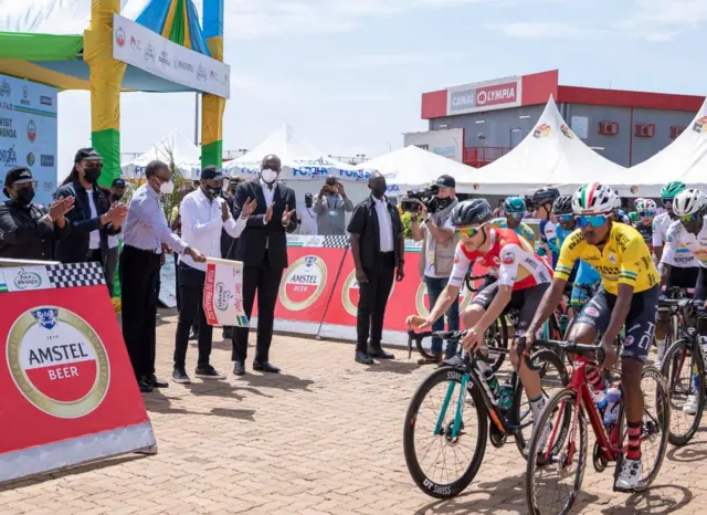 Perezida Paul Kagame niwe watangije isiganwa uyu munsi