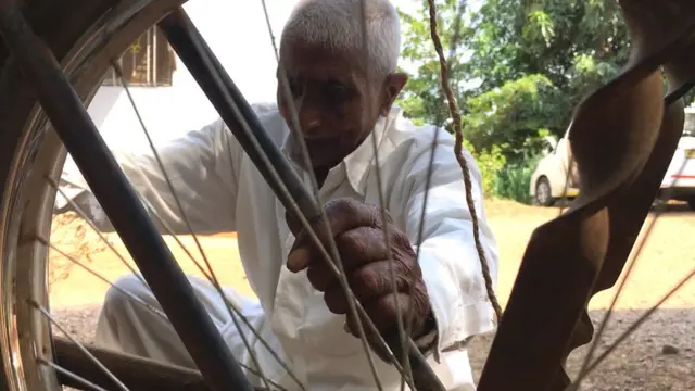 गणपती यादव हे पंढरपूरला जवळजवळ पन्नास वेळा गेले आहेत.