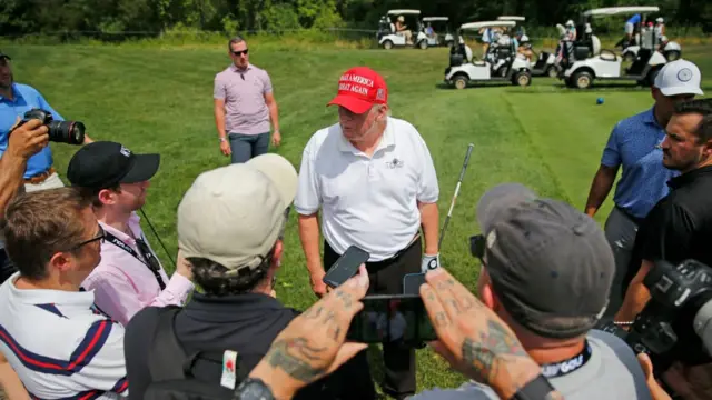 Cựu TT Mỹ Donald Trump tại một sân golf hôm 28/7/2022