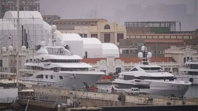 Арешти яхт також працюють