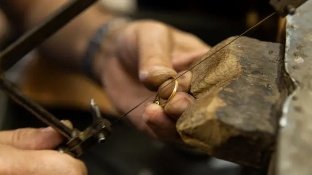 బంగారు పని