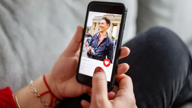 Application de rencontre sur un téléphone