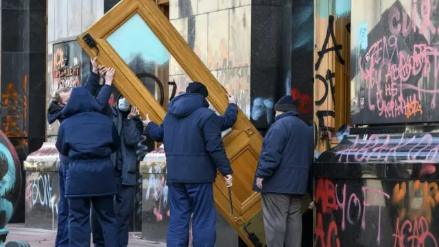 Двері в Офіс президента