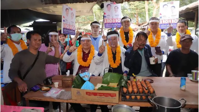 นักการเมืองสังกัดพรรคเพื่อไทยหาเสียงช่วยผู้สมัคร อบจ.เชียงใหม่