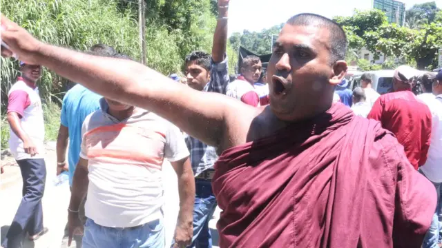'පාද යාත්‍රාව' පේරාදෙණියෙන් ඇරඹෙයි