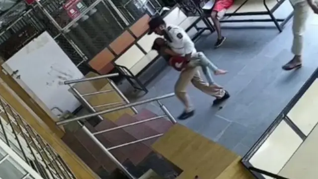 समीर बागसिराजः 'लोकसेवेचं व्रत घेतलेला खाकी वर्दीतील संकटमोचक'