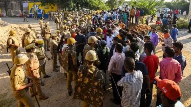 హాథ్‌రస్, Hathras