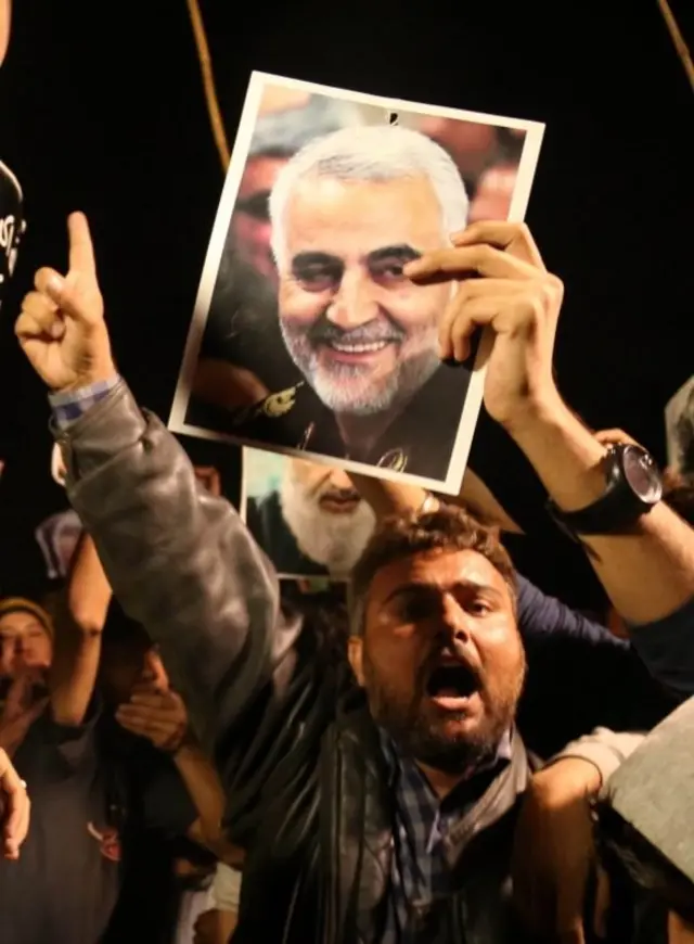 सुलेमानी का फोटो