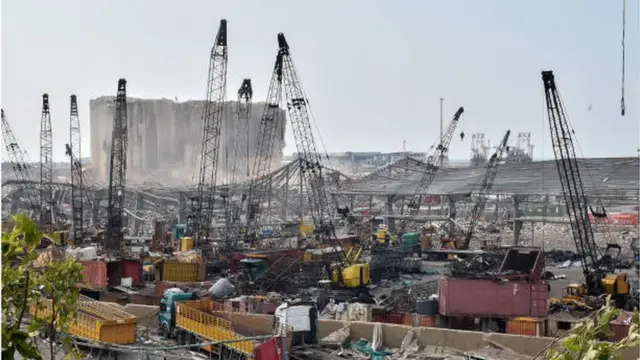 مرفأ بيروت عقب الانفجار