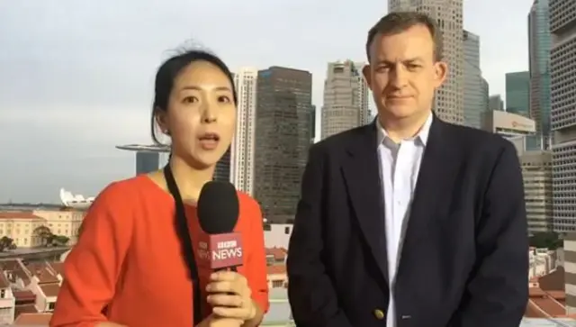 BBC 김형은 기자와 부산대 로버트 켈리 교수