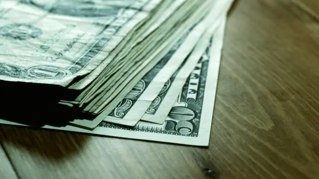 પ્રતીકાત્મક તસવીર