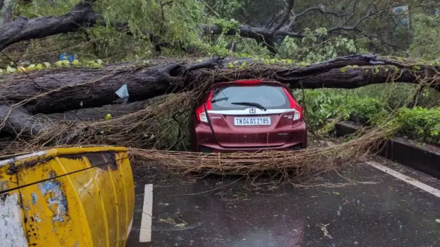 'வர்தா' புயல்