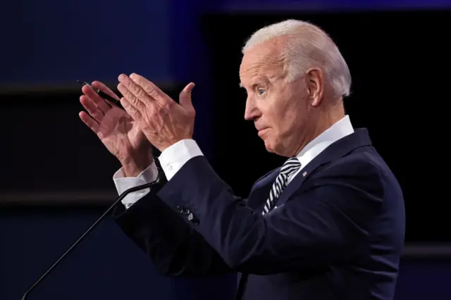 بايدن حاول أن يثبت قدرته على الاحتفاظ بهدوئه خلال المناظرة