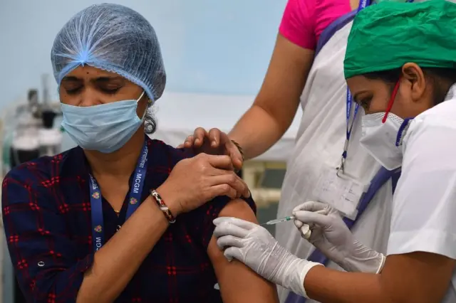 वैक्सीन