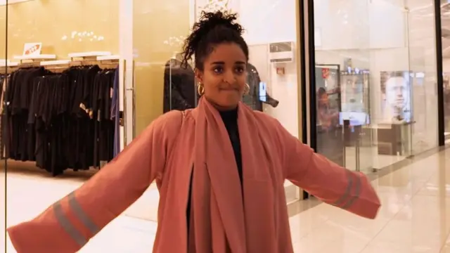 Basma yeni abaya alır