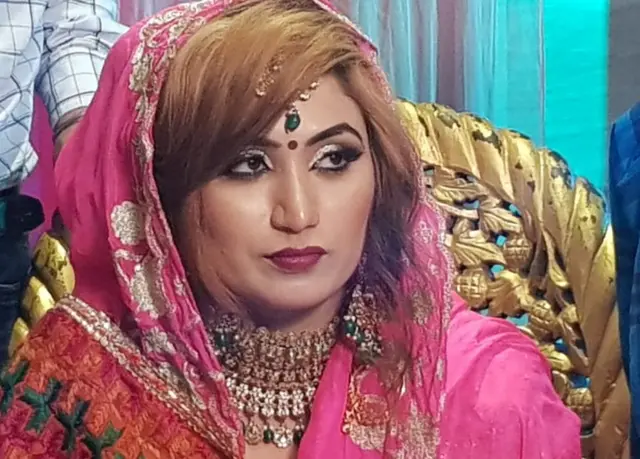 પાકિસ્તાની દુલ્હન કિરણ સુરજીત