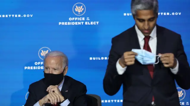 விவேக் மூர்த்தி