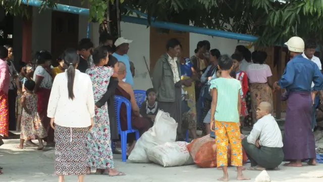 အပစ်ရပ်ကြေညာပေမဲ့ တိုက်ပွဲတွေ ဆက်တိုက်ဖြစ်လို့ ဒေသခံတွေ စစ်ဘေးရှောင်