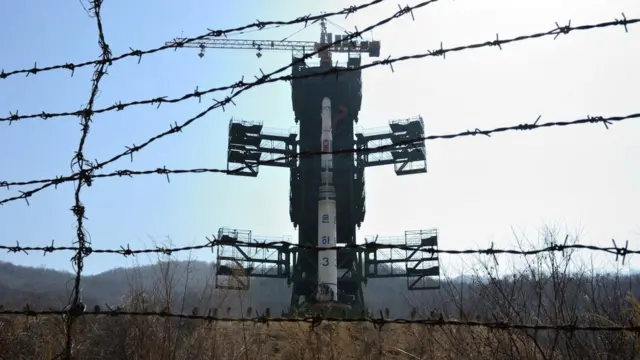 北朝鮮の「人工衛星」発射 韓国は「大きな代償を払う」と警告