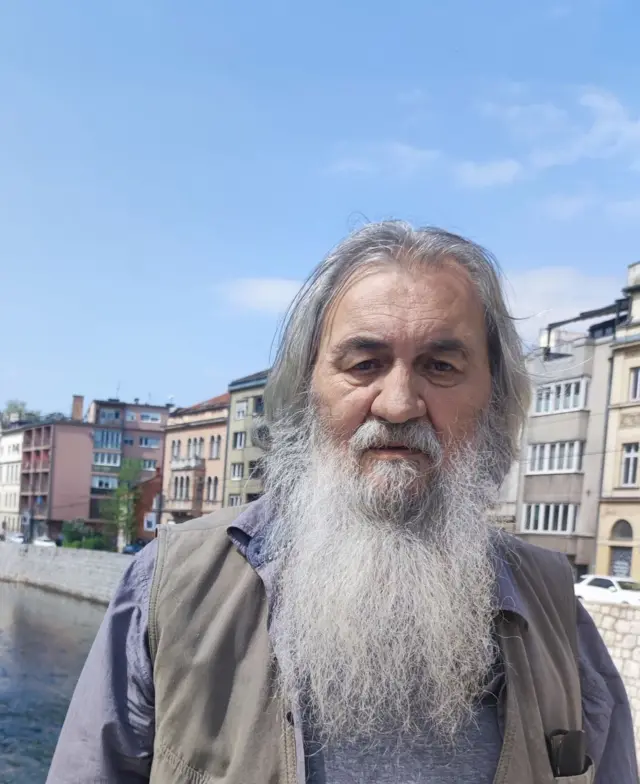 Miroslav Cera Mihailović je jedan od pionira dijalekatske književnosti u Srbiji