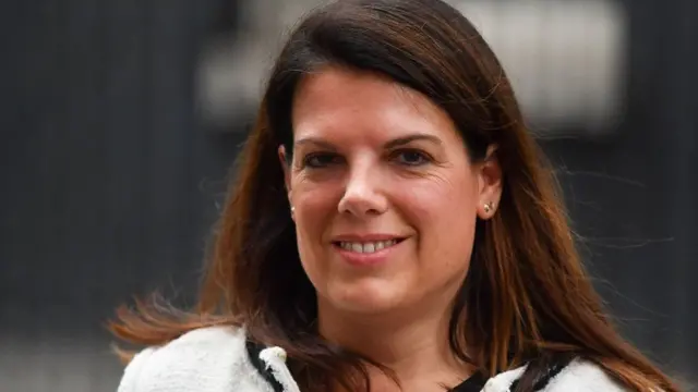 Кэролайн Ноукс