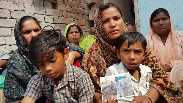 మోసుల్‌లో హతులైన భారతీయుల కుటుంబ సభ్యులు