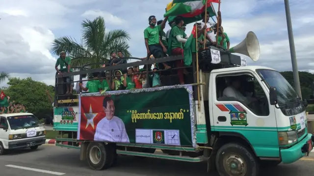 နေပြည်တော် က မဲဆွယ်ထောက်ခံပွဲတစ်ခု