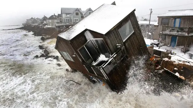 هل الحضارة الحالية في طريقها للانهيار؟