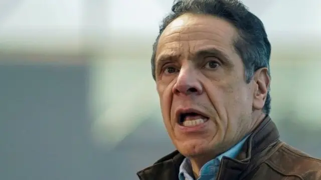 O democrata Andrew Cuomo é acusado de assédio sexual e de encobrimento de dados sobre a pandemia
